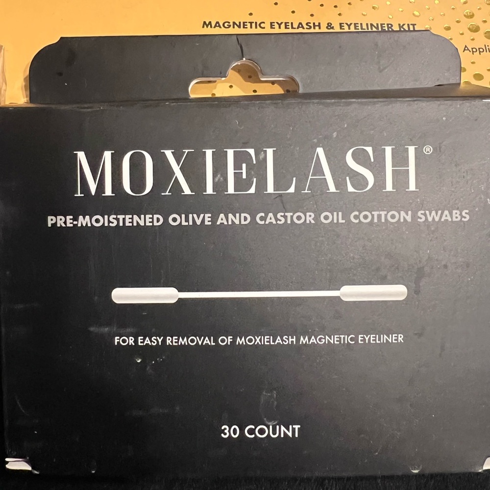 Moxie Magnetic Lashes - Honey - Love - Swabs -Case - Picture 6 of 6